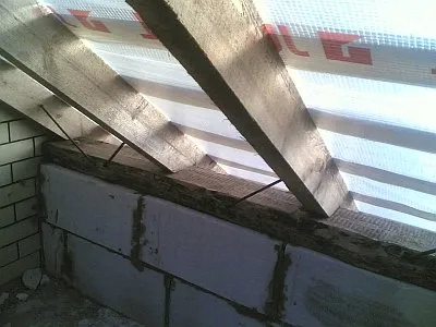 Căpriori pentru o baie cu mâinile cum să facă și să instaleze structuri (frontoanelor) Căpriori pentru o baie cu mâinile cum să facă și să instaleze căpriori