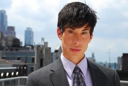 Silicon Ken Justin Jedlica o altă păpușă vie (Barbie live) Silicon Ken Justin Jedlica o altă păpușă vie