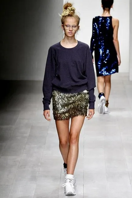 soiuri Bluză, istorie, modele de moda 2013