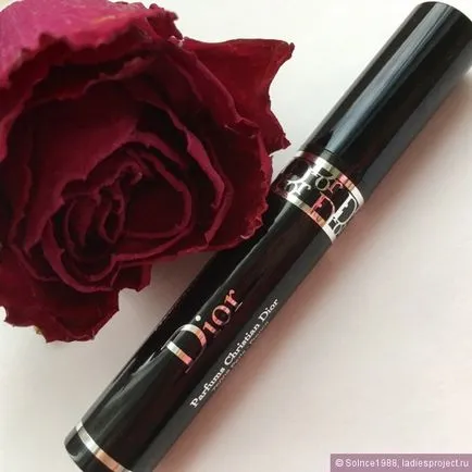 Diorshow Mascara dior (număr ton 090 negru) - comentarii, fotografii și preț (rimel) Diorshow Mascara dior (număr ton 090 negru) - comentarii, fotografii și preț