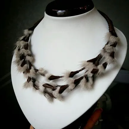Bijuterii din piele cu atelierele lor mâini (mâini) ateliere de lucru din piele Jewellery cu propriile lor mâini