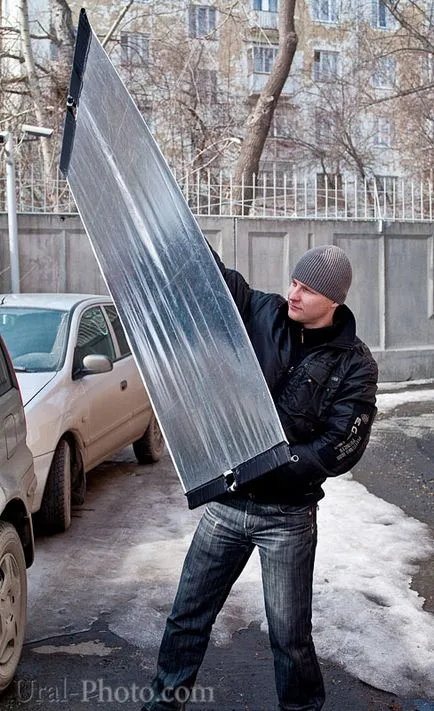 Reflector fotografie Ural cu mâinile