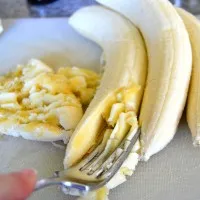La ce vârstă un copil poate fi administrat o doză de banane și norme (posibil) La ce vârstă un copil poate fi administrat o doză de banane și norme