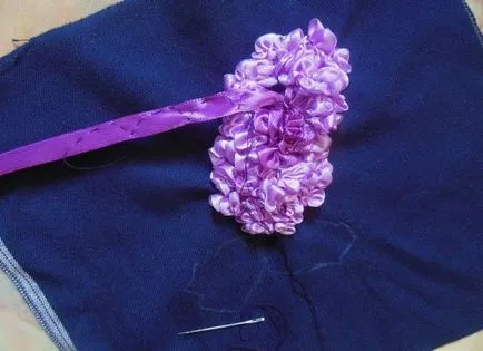 Broderie benzi liliac - o clasă de master cu pas cu pas fotografii pentru incepatori