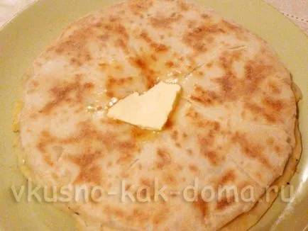 Delicious, cum ar fi acasă! Hychiny cu cartofi, brânză și ierburi