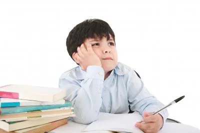 Pentru a ajuta la școlăresc fapt separat