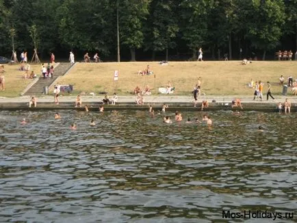 Sparrow Hills Park, o punte de observație, care este cum să obțineți (orientare vizuală) Sparrow Hills Park, o punte de observație, care este cum să obțineți
