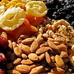 Recoltarea de fructe uscate cu ajutorul a uscătoarelor electrice, păstrarea și multiplicarea