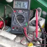 Înlocuirea blocurilor tăcute 2107 cu propriile sale mâini (foto și video) (fata poliuretan superior Hob extractor 2107 înlocuind propriile mâini) Înlocuirea blocurilor tăcute 2107 cu propriile sale mâini (foto și video)