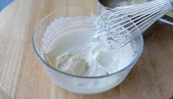 Custard pentru prăjituri la domiciliu
