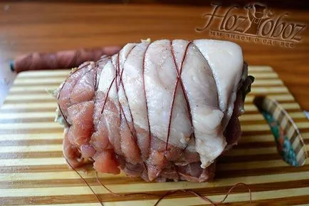 Rulada de porc coaptă în cuptor, hozoboz - știm totul despre produsele alimentare
