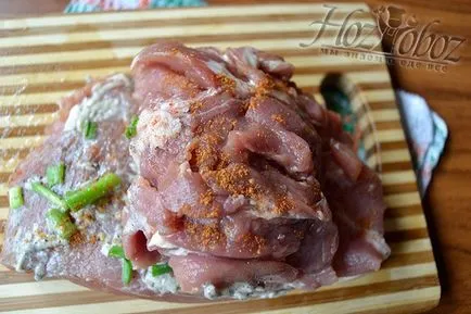 Rulada de porc coaptă în cuptor, hozoboz - știm totul despre produsele alimentare