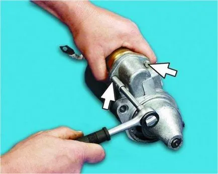Înlocuirea releului de pornire Retractor 2114 - shatll (retractor) Înlocuirea releului de pornire Retractor 2114 - shatll
