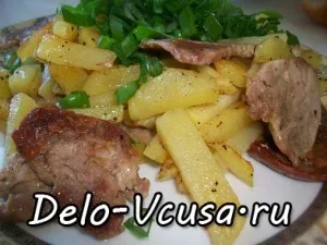 Cartofi prăjiți cu carne (gratar) cartofi prăjiți cu carne