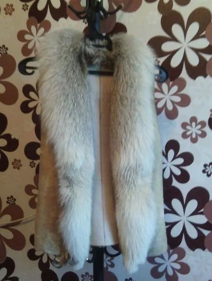 Vest strat vechi cu mâinile cum să facă familia arate la modă