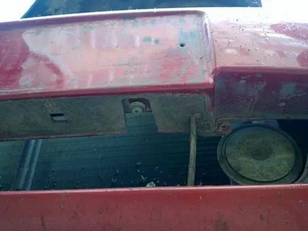 Scoaterea barei de protecție față Lada Kalina (revers) Scoaterea barei de protecție din față Lada Kalina