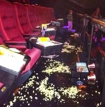9 secrete pe care nu le spun personalul de teatru (angajați) 9 secrete pe care nu le spun angajaților cinematografe