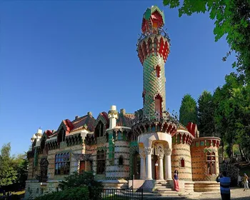 Biografia lui Antonio Gaudi