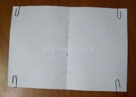 Notepad cu mâinile lor (lor) Notebook cu propriile lor mâini