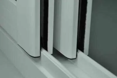 pe geam si repararea balcoane la cheie Preț redus!