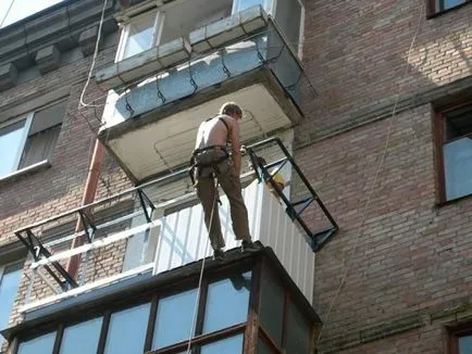 Balconul căptuși exterior - în special fotografii, cum să arma Decoratori, preț și în cazul în care pentru a cumpăra materiale
