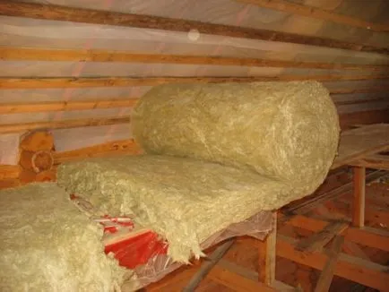 Cum de a izola acoperișul unei case private, cu propriile sale mâini