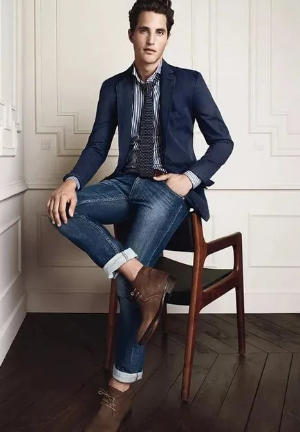 Citiți pe pantaloni