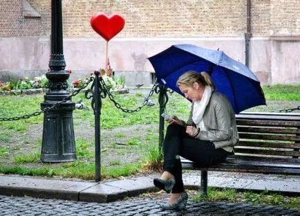 Scrie acea fată care vrea (ca) Scrie acea fată care îi place