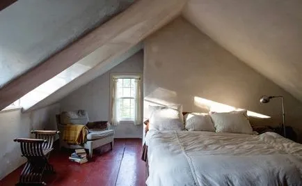Dormitor în tapet mansardă, planificare, idei de design interior și decorațiuni