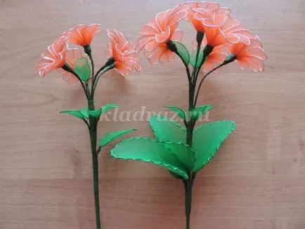 Flori de nailon și sârmă