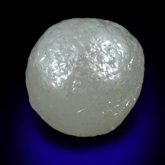 Pietre de diamant pe caracteristica fotografie, arată ca proprietăți (prețioase) Pietre de diamant pe caracteristica fotografie, așa cum se pare, caracteristici