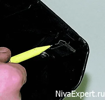 În cazul în care se transformă releu, ca substitut, repararea lui câmp