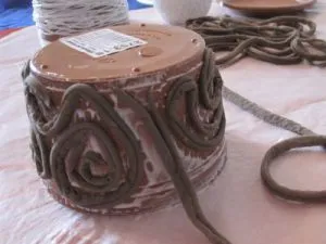 Ghiveci de flori cu propriile sale mâini (culoare) Ghiveci de flori cu propriile sale mâini