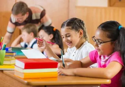 AAP - că este profesorul obligațiilor AAP, în special munca (de lucru) AAP - că este profesorul obligațiilor AAP, în special locul de muncă