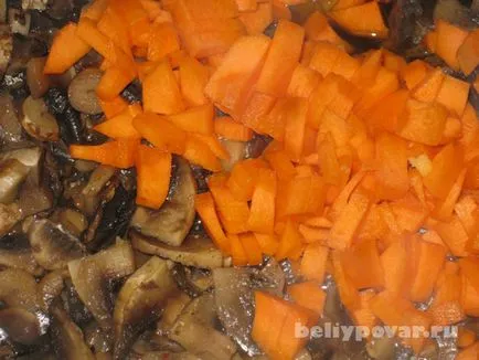 Ghiveci cu carne de pui si ciuperci