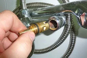 Instrucțiuni pentru repararea macaralei cu propriile sale mâini
