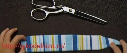 șarpe de jucărie cu mâinile lui - cusătoreasă inspirație
