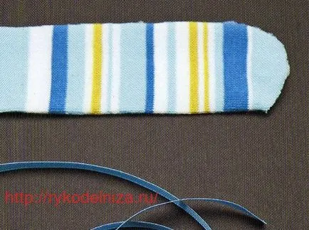 șarpe de jucărie cu mâinile lui - cusătoreasă inspirație
