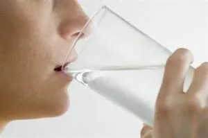 Cum sa scapi de fumul în dimineața de a bate rapid în jos, elimina mirosul de alcool, astfel încât nici un miros de la gura în dimineața
