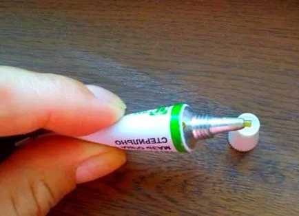 Ca ochi unguent tetraciclina utilizat (ochi) Ca tetraciclinei ochi unguent folosit