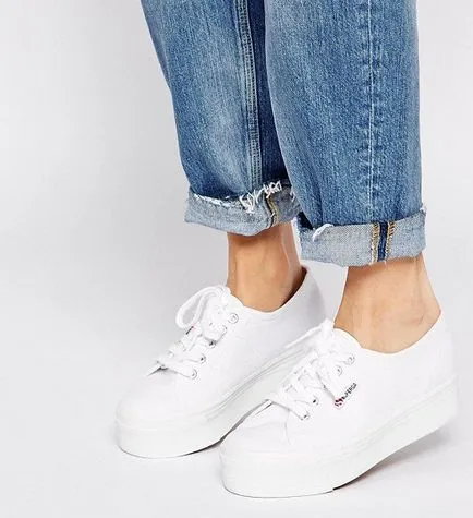 Care este numele de pantofi de moda de pe platforma