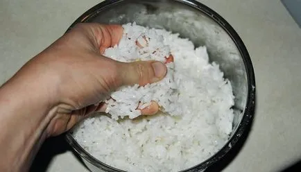 Lăsând la bucătărie curată după preparare (gătire) Lăsând la bucătărie curată după preparare