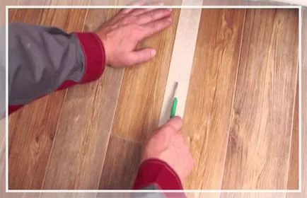 Ca lipici linoleum la îmbinările dintre ele și (linoleum podea din lemn) Ca lipici linoleum la îmbinările dintre ele și