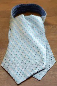Cum să coase un Ascot fular - Masters Fair - manual, manual (de col uterin) Cum să coase un Ascot fular - Masters Fair - manual, lucrate manual