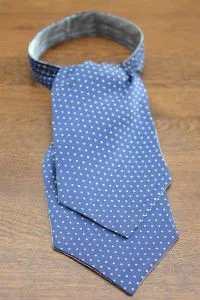 Cum să coase un Ascot fular - Masters Fair - manual, manual (Ascot) Cum să coase un Ascot fular - Masters Fair - manual, lucrate manual