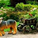 Cum de a decora o grădină (41 poze) proiecta propriile lor mâini, decorate cu flori și materiale la îndemână, (pentru a decora) Cum de a decora o grădină (41 poze) proiecta propriile lor mâini, decorate cu flori și mijloace improvizate,