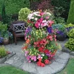 Cum de a decora o grădină (41 poze) proiecta propriile lor mâini, decorate cu flori și mijloace improvizate, (cum de a decora gradina gradina coloana-schimburi) Cum de a decora o grădină (41 poze) proiecta propriile lor mâini, decorate cu flori și mijloace improvizate,