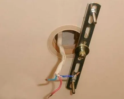 Cum se instalează un candelabru în tavan suspendat cu mâinile fără un credit ipotecar, foto, video (tensiune) Cum se instalează un candelabru în tavan suspendat cu mâinile fără un credit ipotecar, foto, video