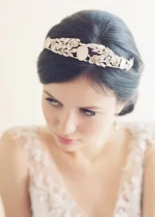 agrafe de par de nunta - de la foamirana, coafuri pentru mireasa - ecranul este un rând - on-line de sex feminin (păr) Nunta clipuri de par - de la foamirana, coafuri pentru mireasa - ecranul este un rând - de sex feminin on-line