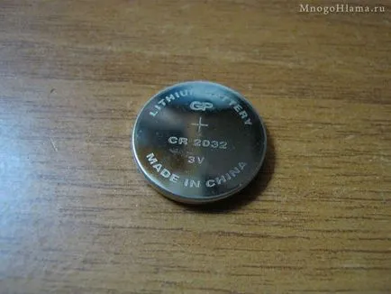 Cum să înlocuiți bateria de pe placa de bază de calculator și setați ora